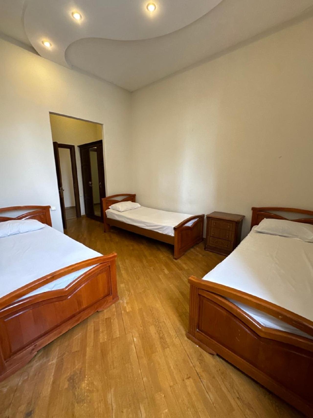 New Bella Hotel Ереван Экстерьер фото